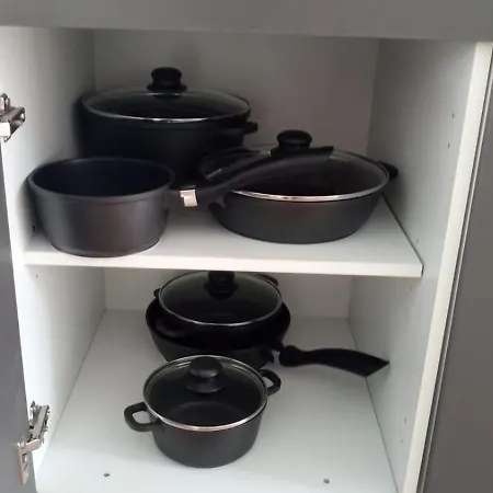 Helle Mit Balkon Perfekt Fuer Monteure Und Arbeiter Daire *