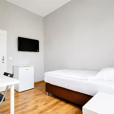 Helle Mit Balkon Perfekt Fuer Monteure Und Arbeiter Rüsselsheim