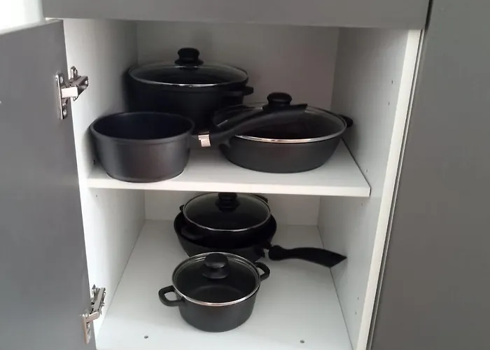 Helle Mit Balkon Perfekt Fuer Monteure Und Arbeiter Apartment *